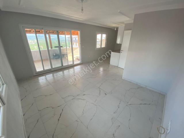 Gümüldür Fevzi Çakmak Mahallesi, Menderes içerisinde kiralık mülk