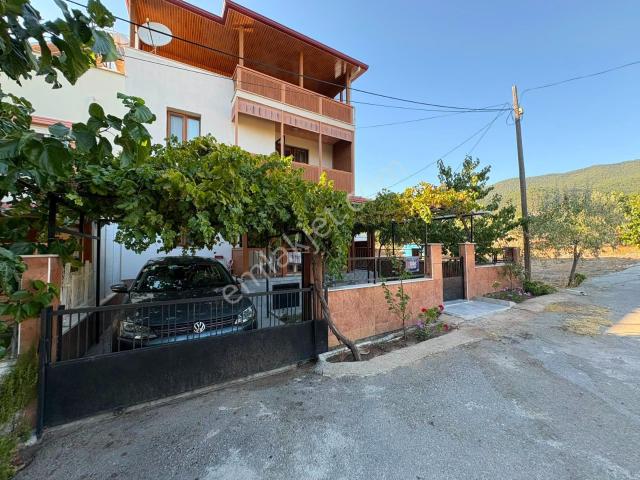 Menderes, İzmir içerisinde satılık Villa