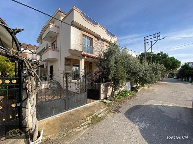 Menderes, İzmir içerisinde satılık Villa