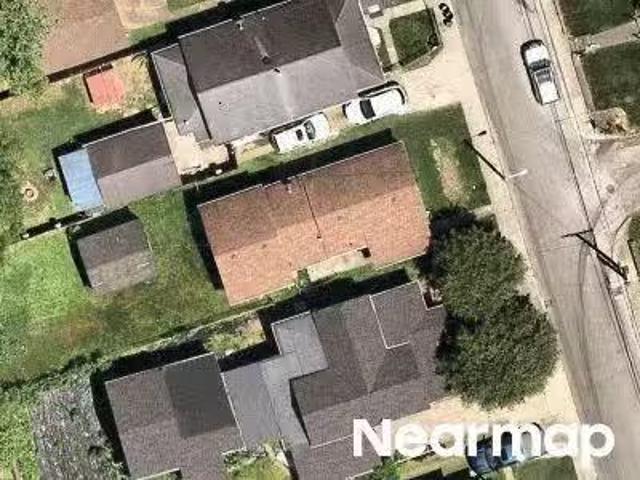 House for sale in Huntington