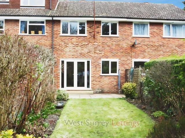 House for rent in Heatherside, Heol-las