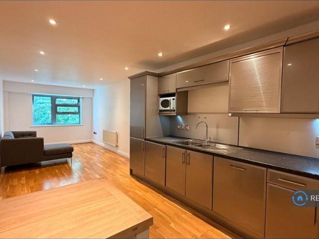 Apartment for rent in Rotherhithe, Greater London