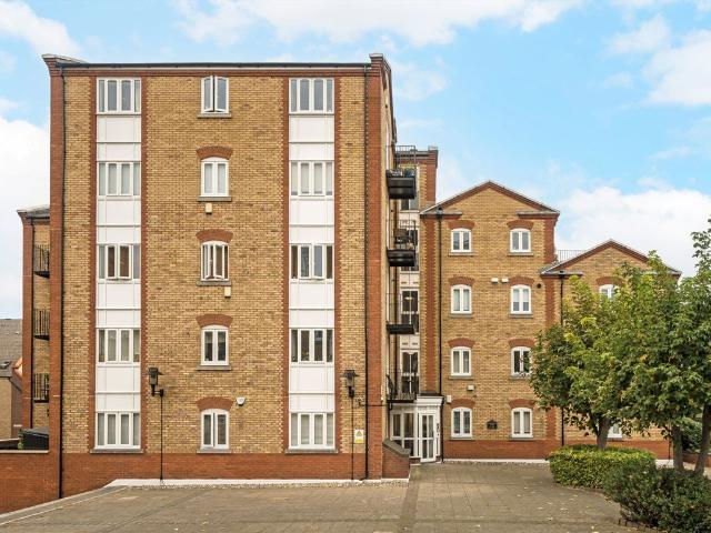 Apartment for rent in Rotherhithe, Greater London