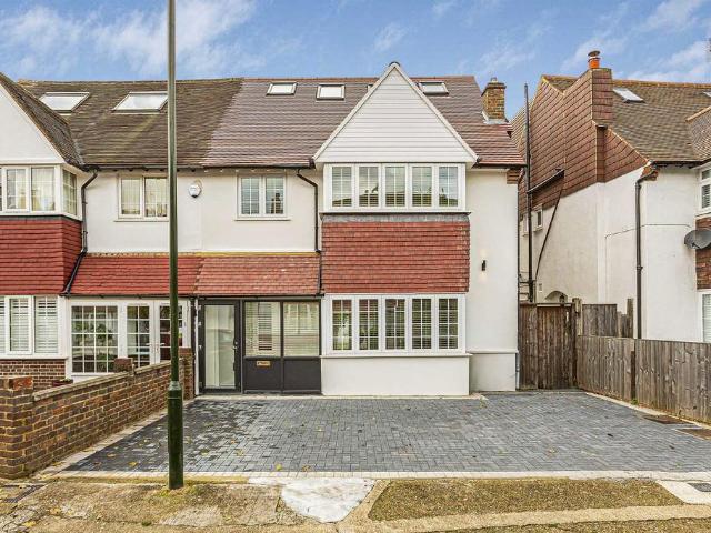 House for rent in North Sheen, Greater London