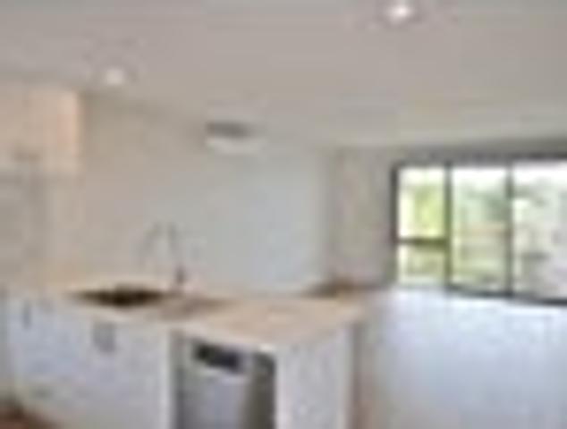 Townhouse for rent in Whangaparaoa