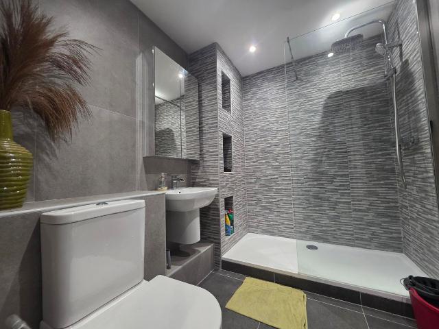 Apartment for rent in Parkfield, Wolverhampton