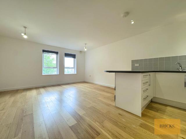 House for rent in Spring Park, Luton