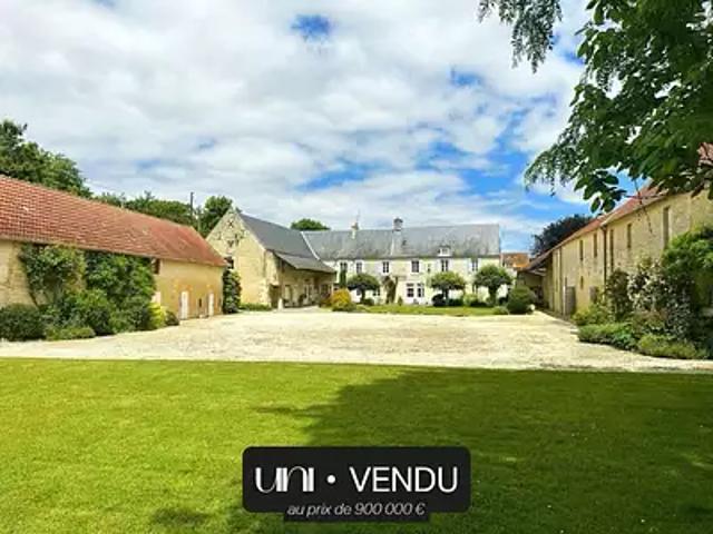 Maison vente à Caen, Rots