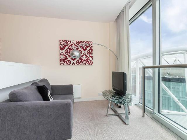 Studio for rent in Bordesley, West Midlands