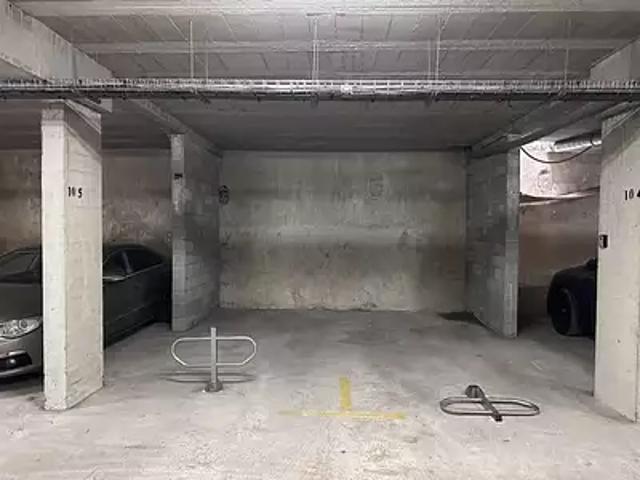 Garage vente à Rouen, Ruan
