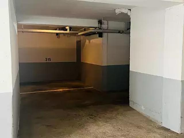 Garage vente à Rouen, Ruan