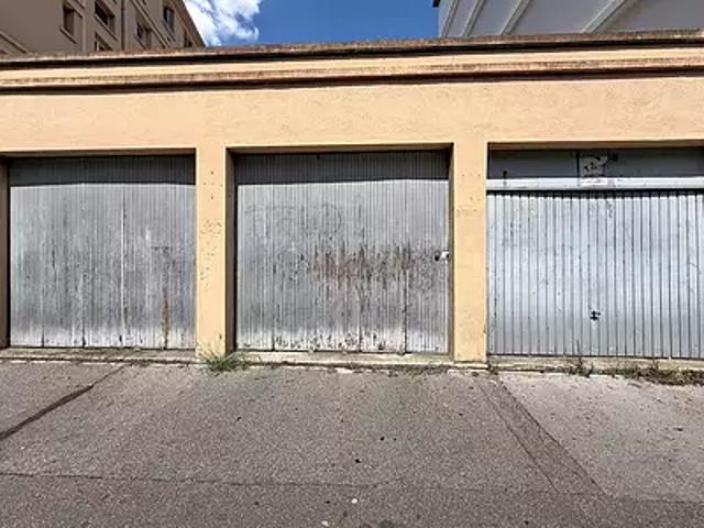 Garage location à Vieux-Marché-Cathédrale, Rouen