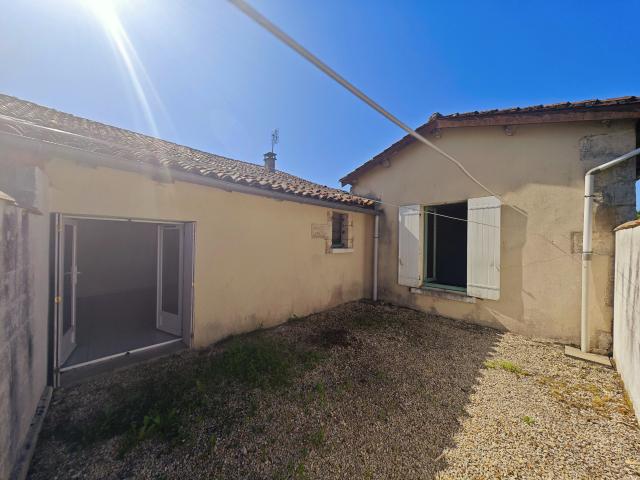 Maison vente à Angoulême, Rouffiac