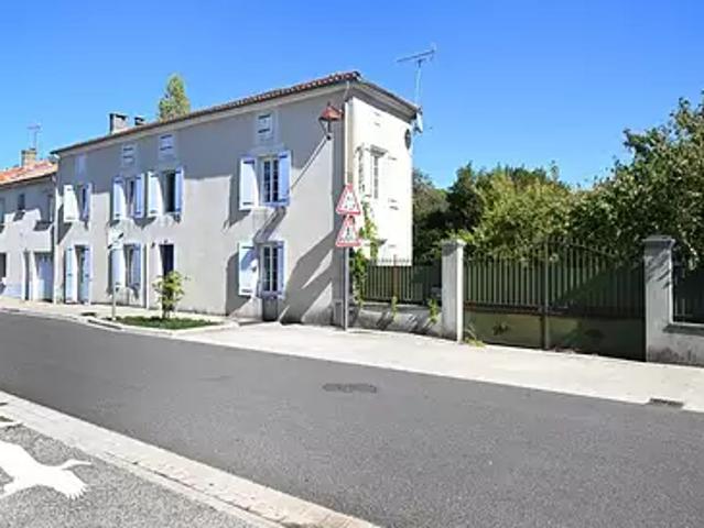 Maison vente à Rouillac