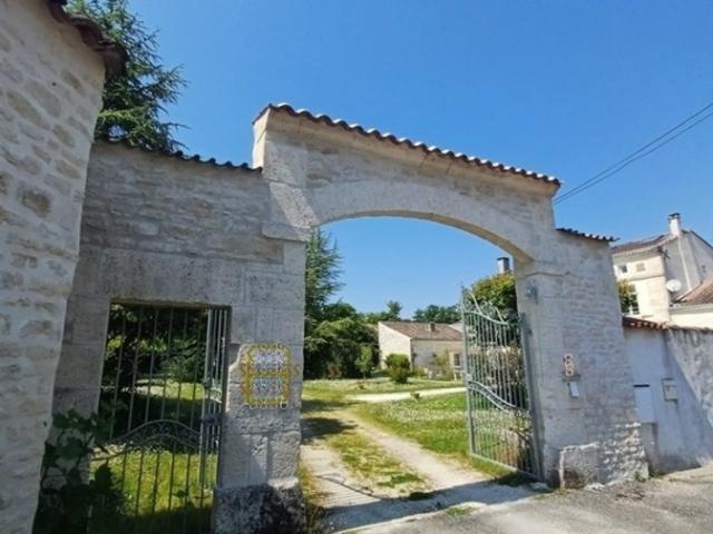 Château vente à France métropolitaine, Rouillac