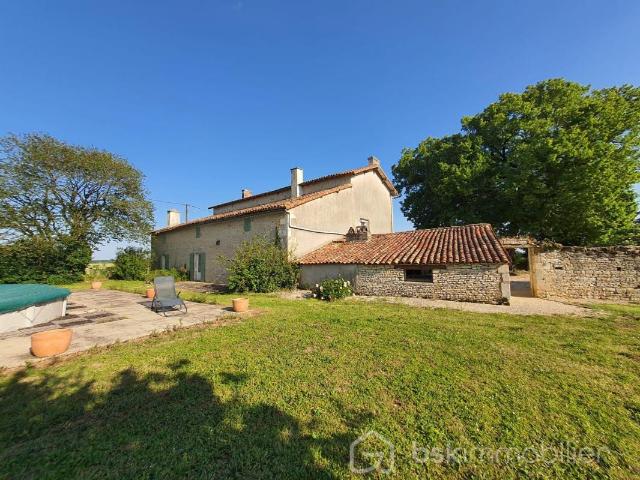 Maison vente à Rouillé, Vienne