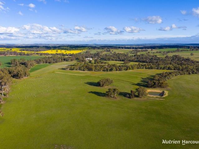 Acreage for sale in Williams, Western Australia