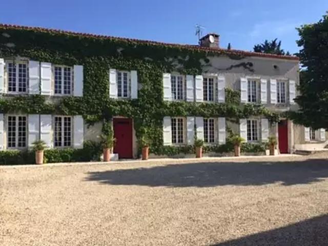 Maison vente à Angoulême, Roullet-saint-estèphe