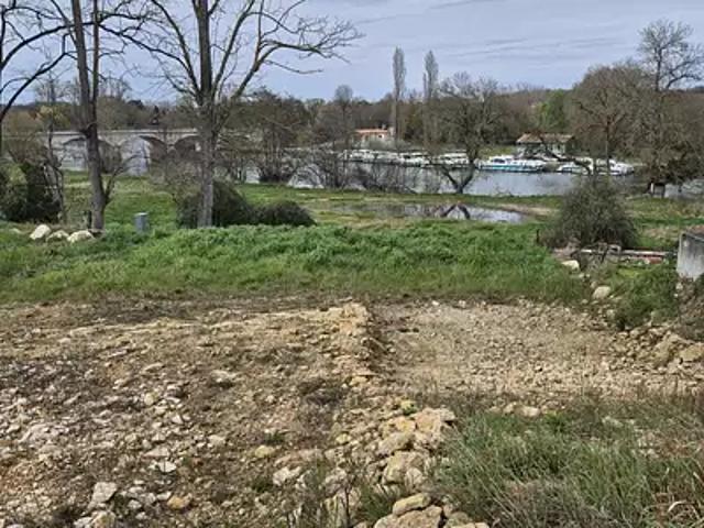 Terrain vente à Angoulême, Roullet-saint-estèphe
