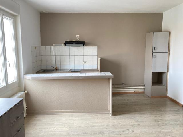 Appartement location à Roumazières-Loubert, Terres-de-Haute-Charente