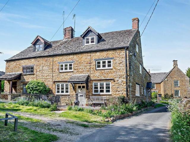 House for rent in Evershot, Oxfordshire