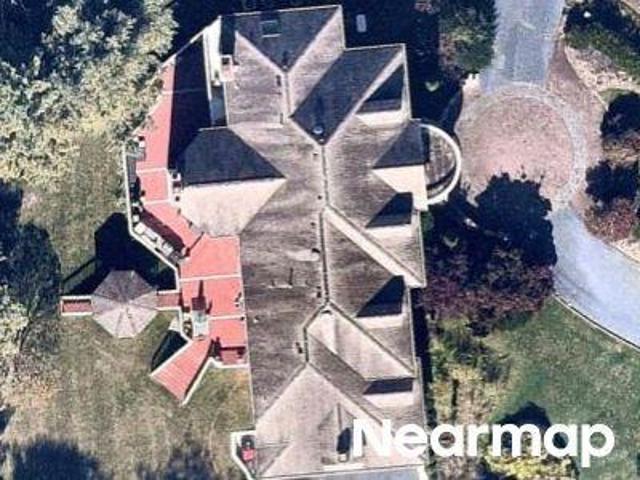 House for sale in Colts Neck