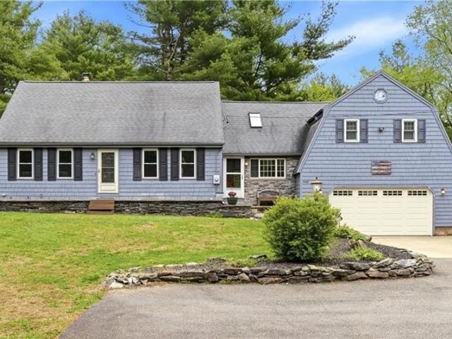 House for sale in Oakland, Rhode Island