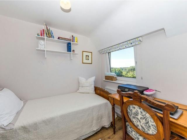 House for rent in Five Acres, Hertfordshire