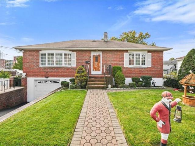 House for sale in Glenwood, New York