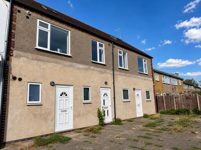Studio for rent in West Midlands