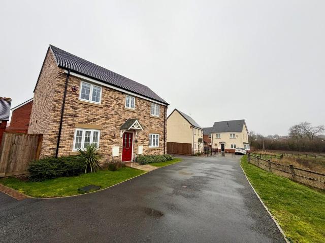 House for rent in Elmfield, Leicestershire