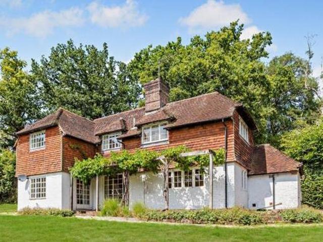 House for sale in Fole, Surrey
