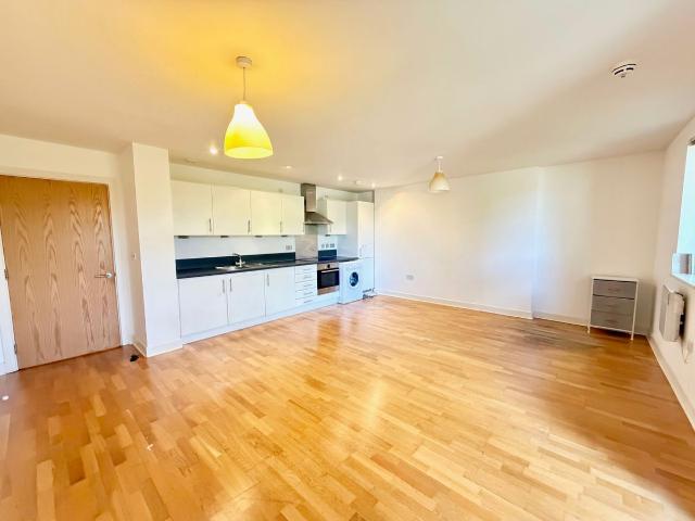 Apartment for rent in Globe Town, Greater London