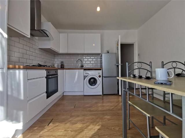House for rent in Harlesden, Greater London