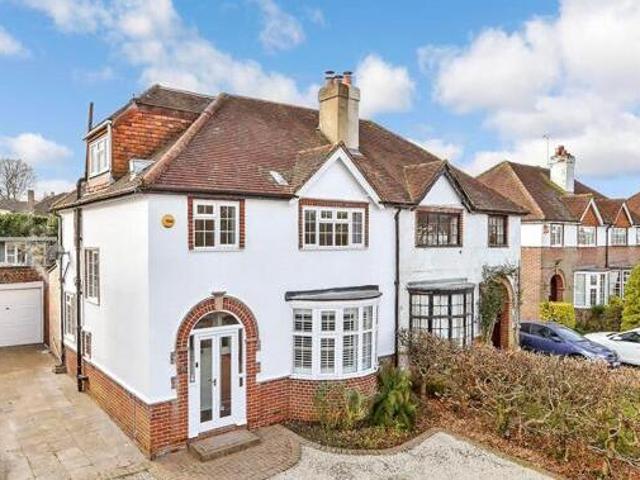 House for sale in Nork, Red Hill