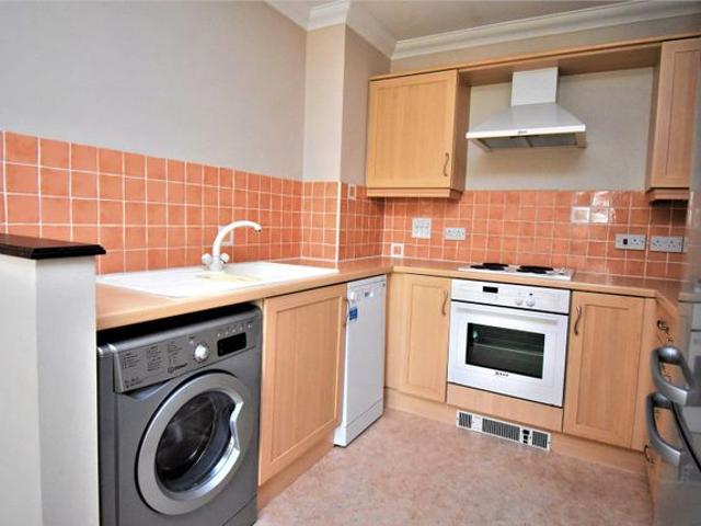 Apartment for rent in Hart, Church Crookham