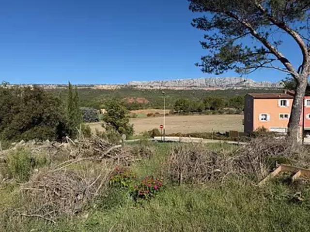 Terrain vente à France métropolitaine, Rousset