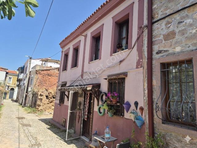 Ayvalik, Balikesir içerisinde satılık Bina