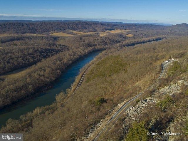 Land for sale in Berkeley Springs, West Virginia