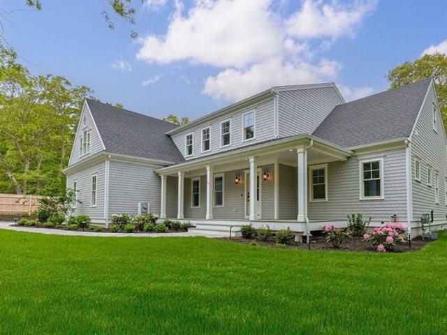 House for sale in Dennis