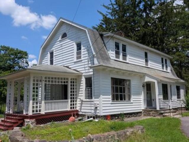 House for sale in Cresco