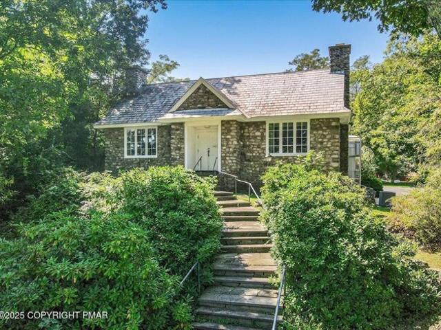 House for sale in Cresco, Pennsylvania