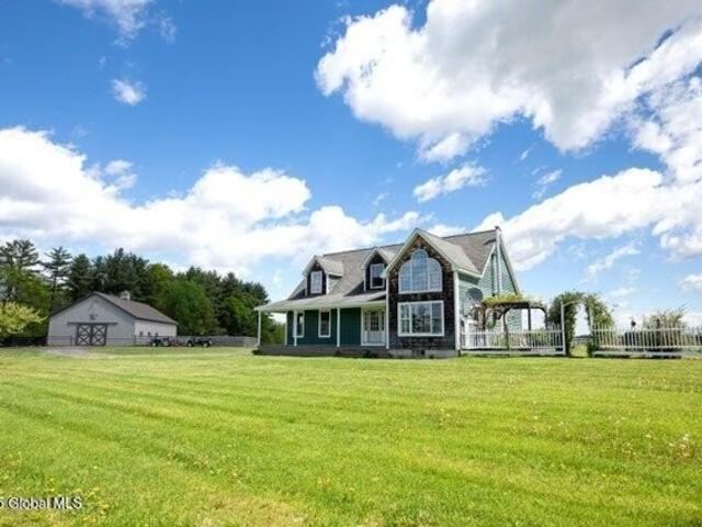House for sale in Fort Edward