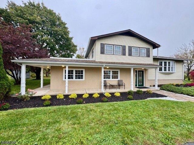 House for sale in Broadway, Franklin Township