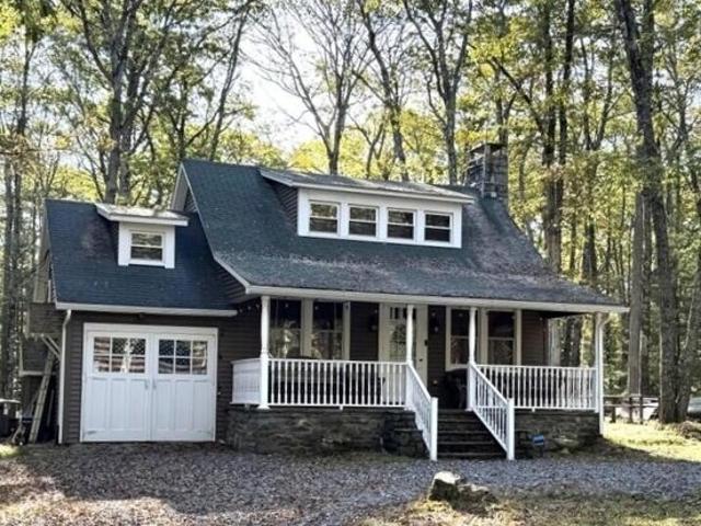 House for sale in Greentown, Pennsylvania