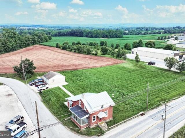 House for sale in Abbottstown