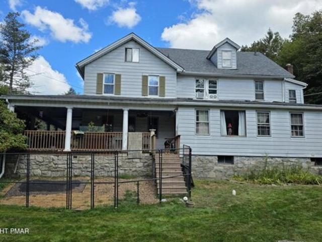 House for sale in Canadensis, Pennsylvania