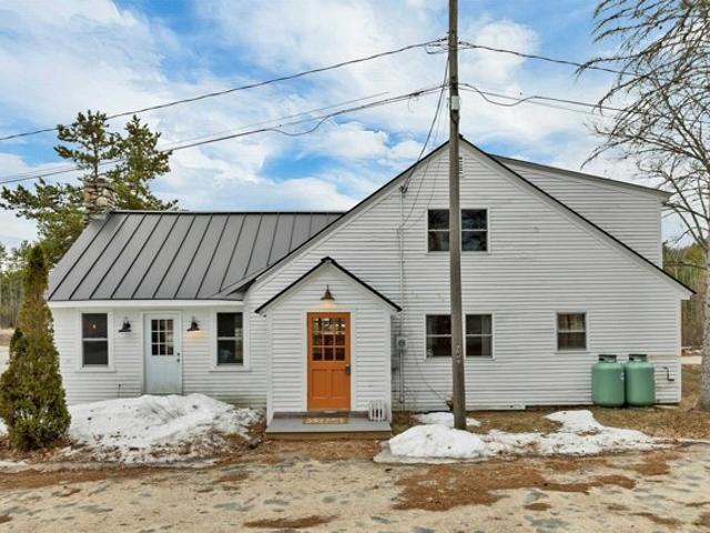 House for sale in New Hampshire