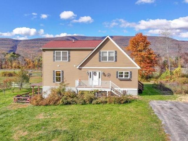 House for sale in Bloomington, New York