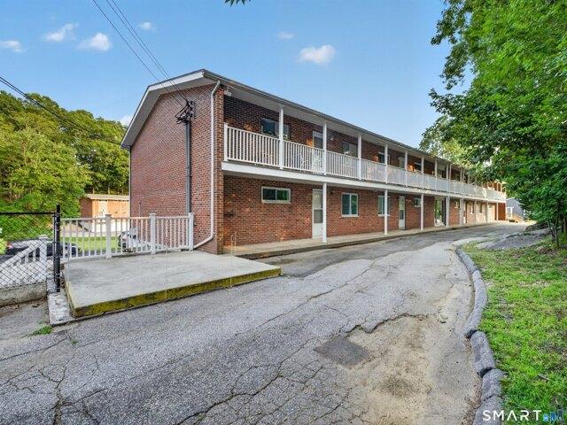 Condo for sale in Gales Ferry, Ledyard